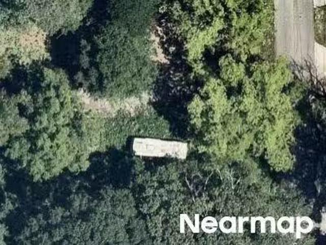 House for sale in Riverdale