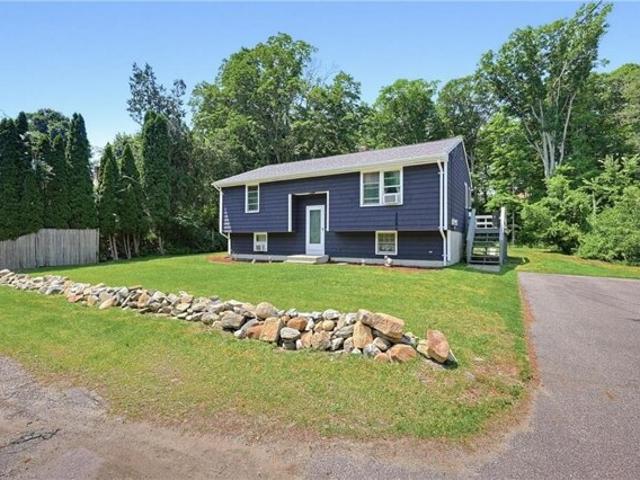 House for sale in Oakland, Rhode Island