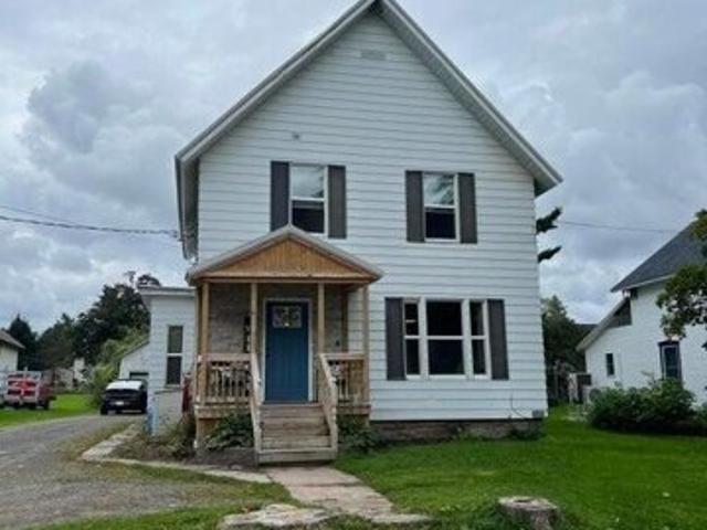 House for sale in Chateaugay