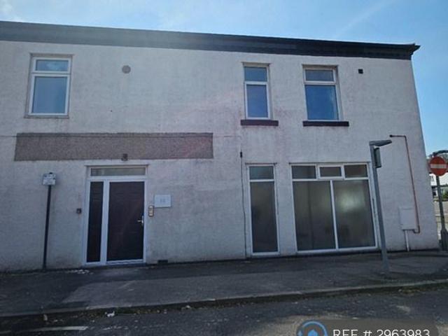 Apartment for rent in Lilford, Wigan