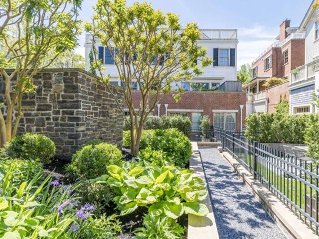 Condo for sale in Wainscott, New York
