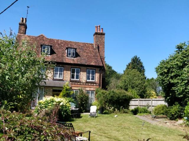 House for rent in Pachesham Park, Surrey