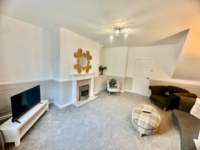 House for rent in Esh