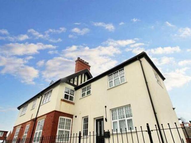 House for rent in Lyons, Greater London