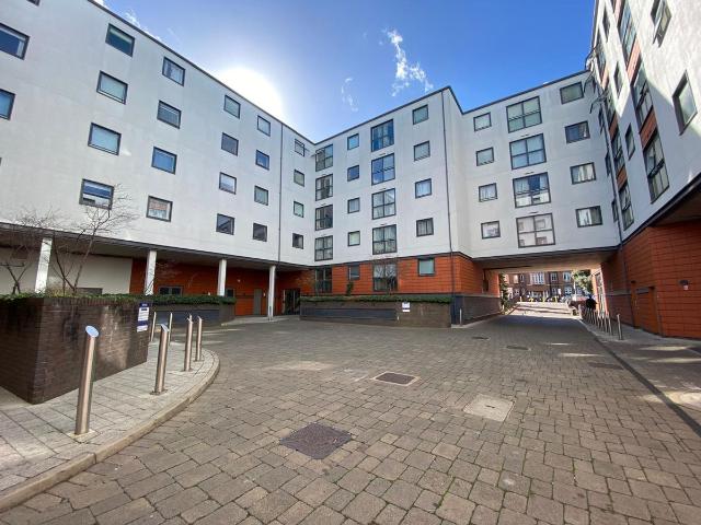Apartment for rent in Epsom, Epsom and Ewell