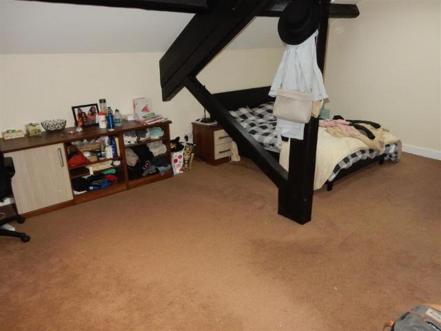 Room for rent in Moorlands, Bare