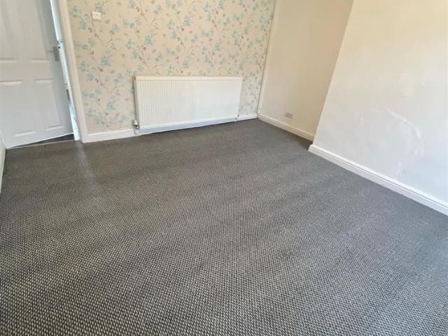 House for rent in Moses Gate, Lee Bank