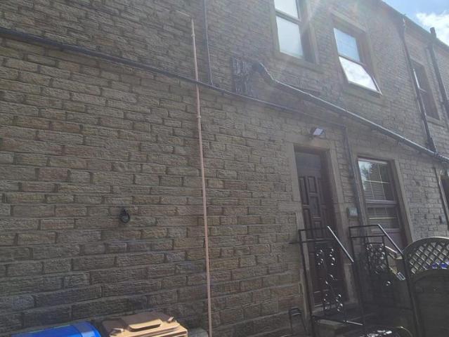 Apartment for rent in Caldermoor, Burnedge