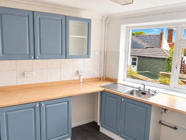 Apartment for rent in Littlehampton, Arun