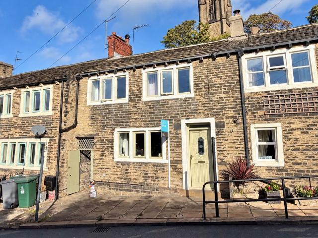 House for rent in Longwood, Kirklees