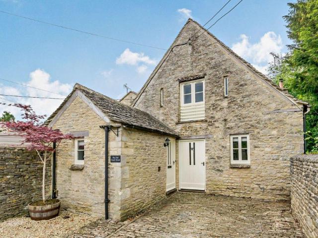 House for rent in Fossebridge, Gloucestershire