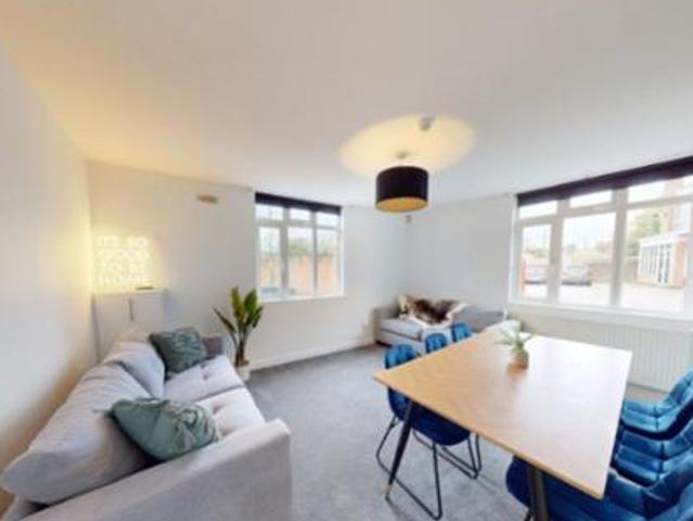 House for sale in Newthorpe, City of Nottingham