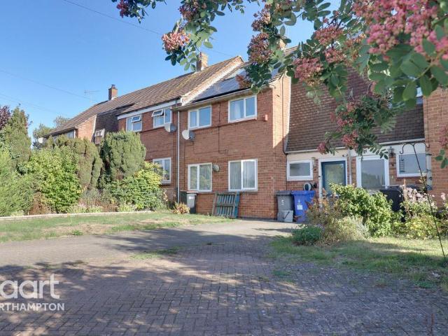 House for rent in Rothersthorpe, West Northamptonshire