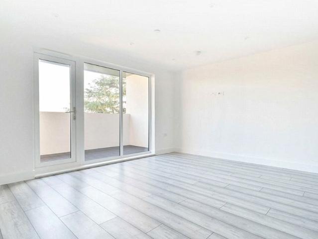 Apartment for rent in Regent Quay, Oad Street