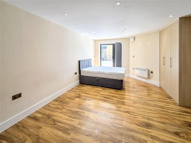 Apartment for rent in Slough