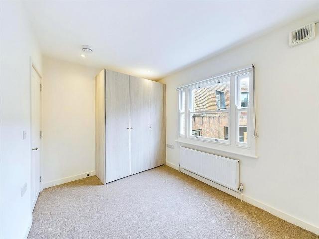 Apartment for rent in St Margarets, Greater London