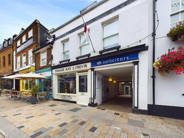 Apartment for rent in St Margarets, Greater London