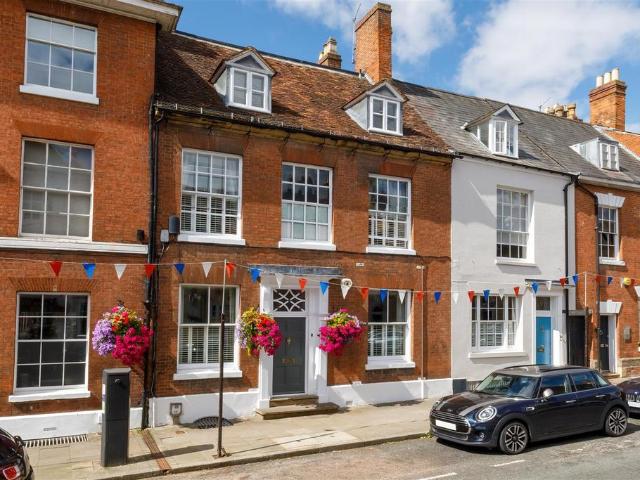House for rent in Cliff Hill, Green Close