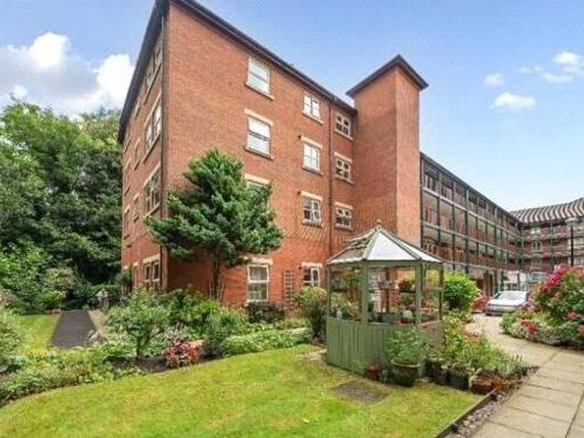 House for sale in Wilmslow Park, Wilmslow