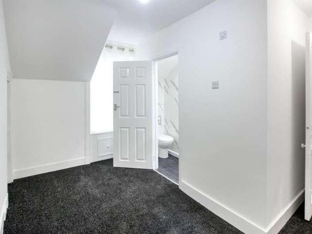 Apartment for rent in Woodside, Ballindoch