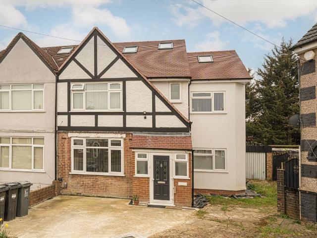 Studio for rent in London Borough of Hounslow, Greater London