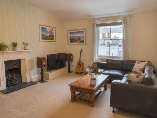 Apartment for rent in London Borough of Lewisham, Cat Hill