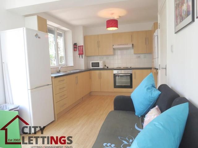 Apartment for rent in Compton Acres, Barton In Fabis