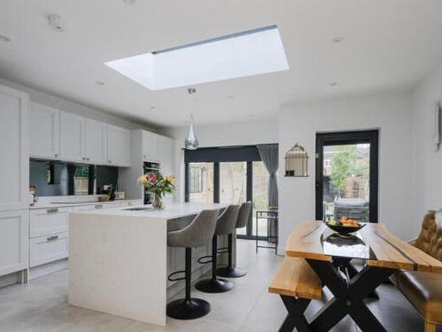 House for sale in Brentford End, Greater London