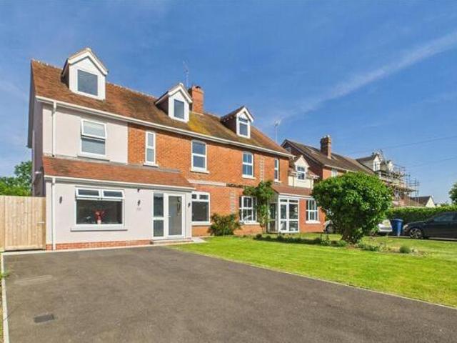 House for sale in Gloucester, Gloucestershire