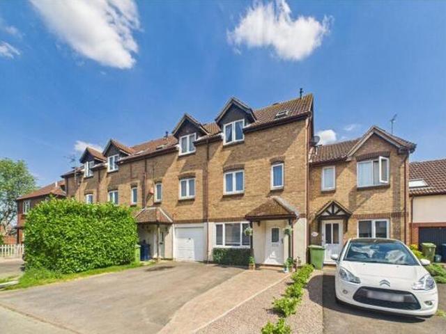 House for sale in Gloucester, Gloucestershire