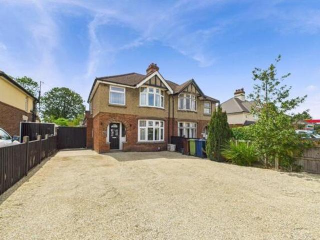 House for sale in Gloucester, Gloucestershire