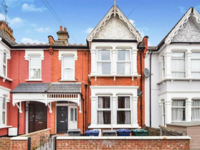 House for rent in North Finchley, Greater London