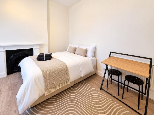 Studio for rent in London Borough of Ealing, Greater London