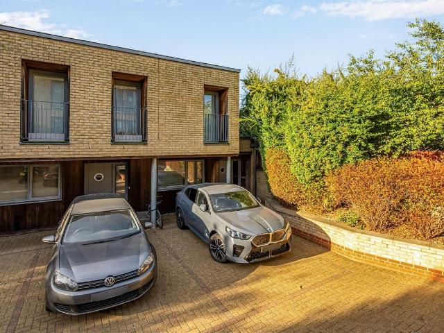 Apartment for rent in London Borough of Ealing, Greater London
