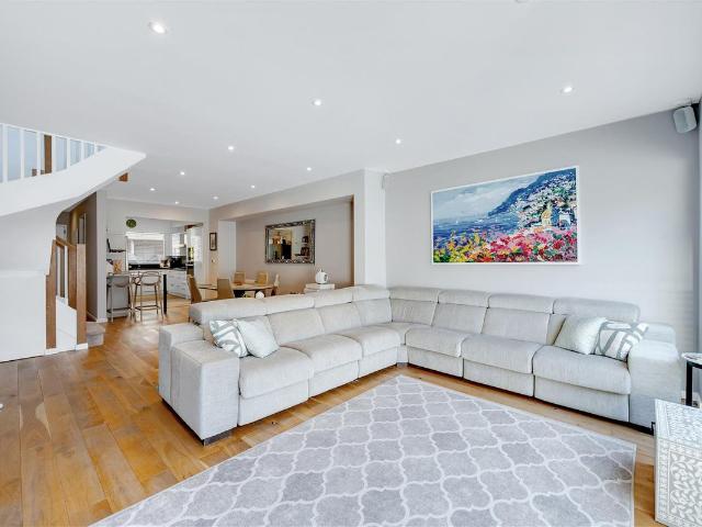 Apartment for rent in London Borough of Ealing, Greater London