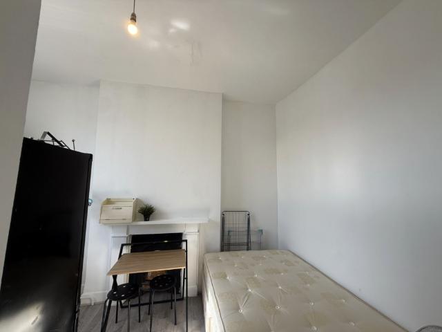Apartment for rent in London Borough of Ealing, Greater London