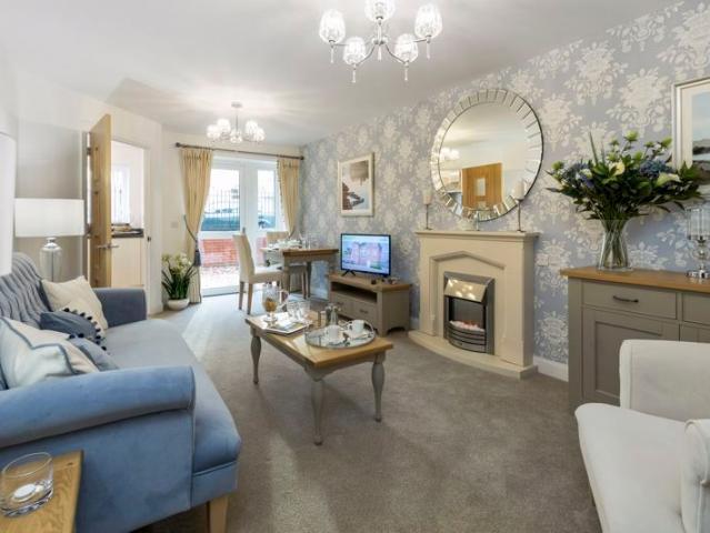 Apartment for rent in Blackhills, Surrey