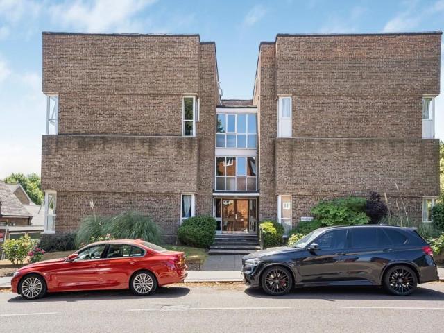 Apartment for rent in South Woodford, Greater London