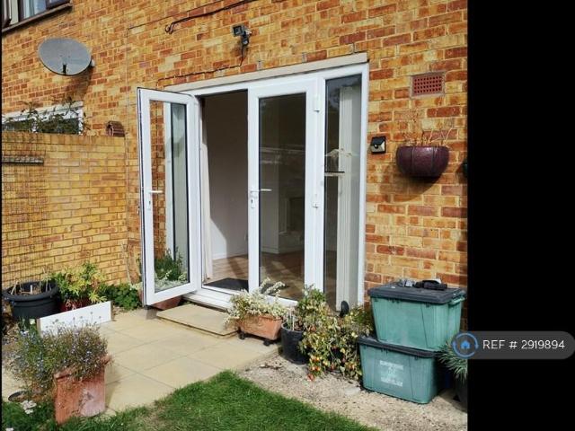 Apartment for rent in Walton Court, Aylesbury