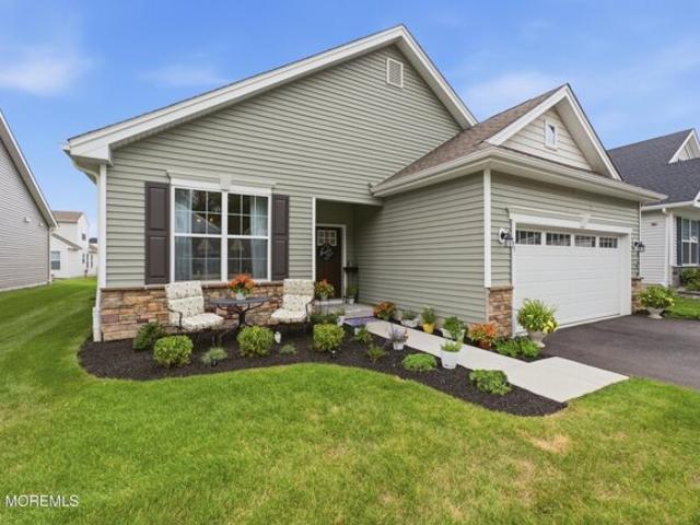 House for sale in Cream Ridge, New Jersey
