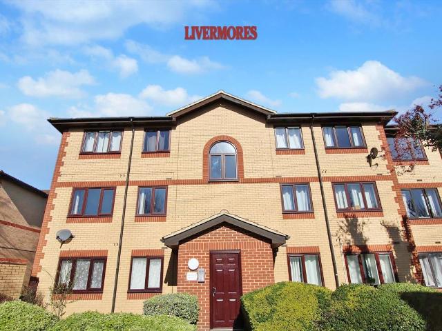 Apartment for rent in Fleet Estate, Monks Orchard