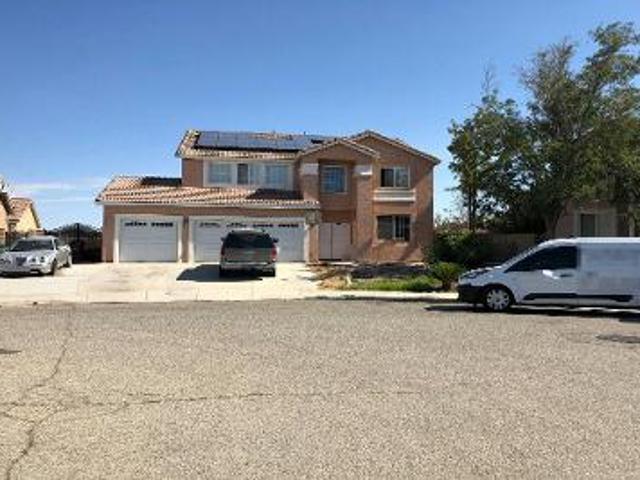 House for sale in Palmdale, California