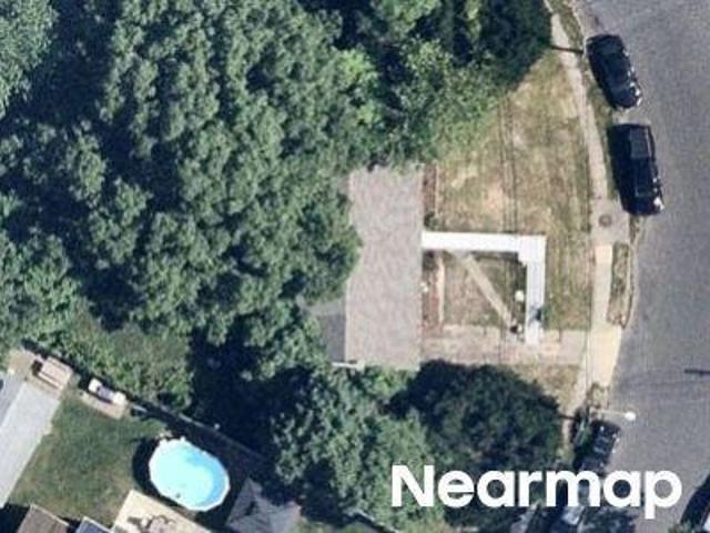 House for sale in Bohemia, New York