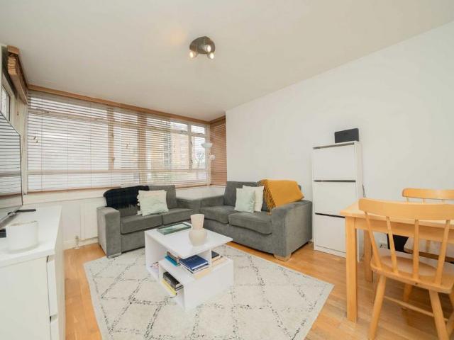 Apartment for rent in Pimlico, Greater London