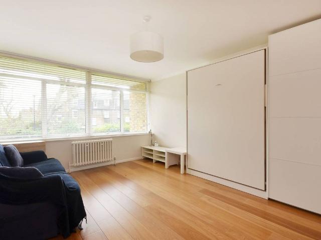 Studio for rent in Pimlico, Greater London