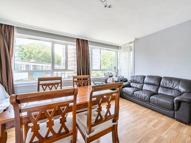 Apartment for rent in Churchill Gardens Estate, Greater London