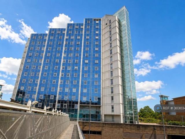 Apartment for rent in Riverdene, Priest Down