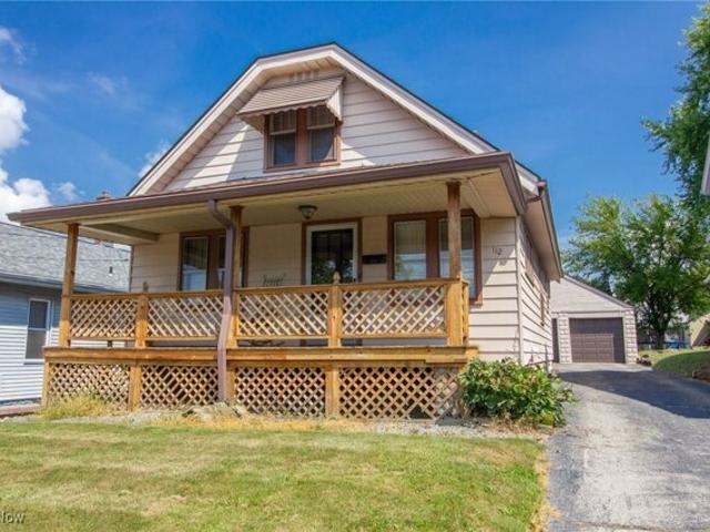 House for sale in Girard