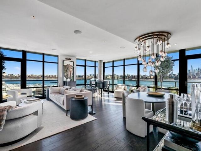 Condo for sale in Hudson, New Jersey