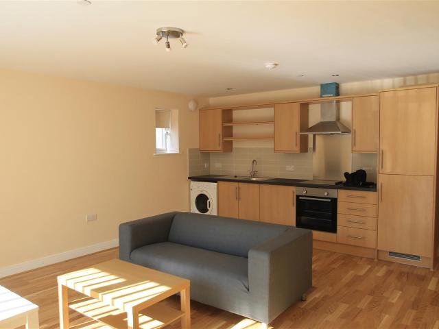 Apartment for rent in Crockherbtown, Falcon Lodge